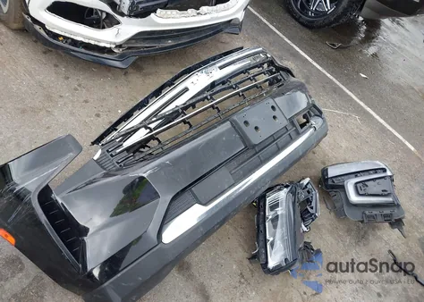 2021 Chevrolet Suburban K1500 Lt z USA, uszkodzony, nr VIN 1GNSKCKD4MR454846